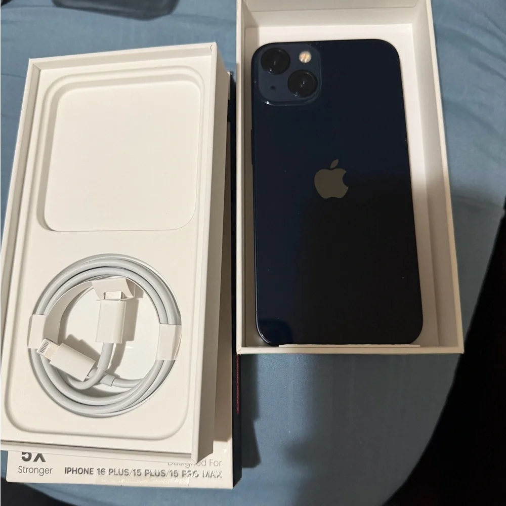 Apple iPhone Deep Blue